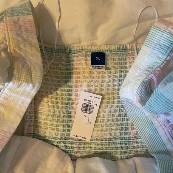 old navy puff sleeve blouse - Picture 4 of 4